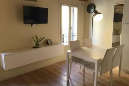 Guglia Apartman *