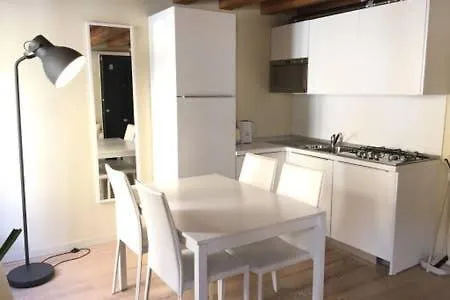 Guglia Apartament *